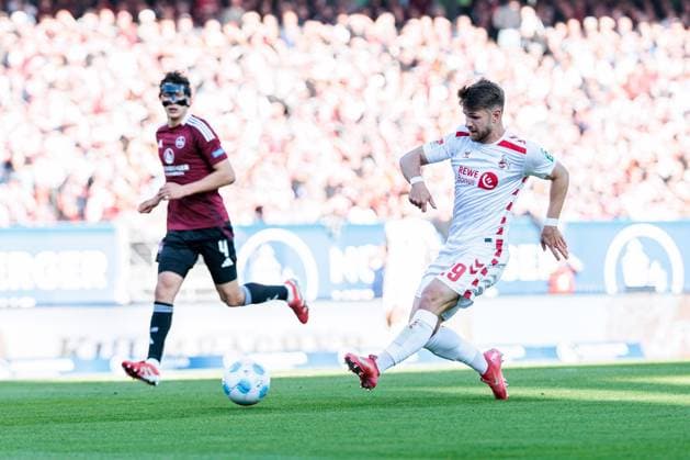 1. Fußball Bundesliga: 1. FC Nürnberg - 1. FC Köln; 09.05.2025 Jan Thielmann (1. FC Köln, 29) am Ball, Torchance 1. Fußball Bundesliga, 1. FC Nürnberg - 1. FC Köln, Nürnberg, Max-Morlock-Stadion am 09.05.2025 DFL REGULATIONS PROHIBIT ANY USE OF PHOTOGRAPHS AS IMAGE SEQUENCES AND OR QUASI-VIDEO.