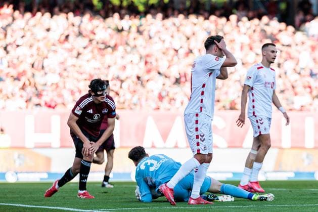1. Fußball Bundesliga: 1. FC Nürnberg - 1. FC Köln; 09.05.2025 Luca Waldschmidt (1. FC Köln, 9) schlägt nach verpasster Chance die Hände über dem Kopf zusammen 1. Fußball Bundesliga, 1. FC Nürnberg - 1. FC Köln, Nürnberg, Max-Morlock-Stadion am 09.05.2025 DFL REGULATIONS PROHIBIT ANY USE OF PHOTOGRAPHS AS IMAGE SEQUENCES AND OR QUASI-VIDEO.