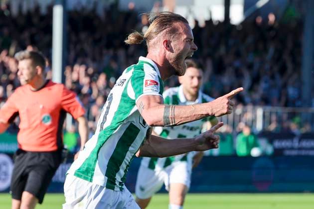 Jorrit Hendrix (SC Preussen Muenster) bejubelt seinen Treffer zum 1:0, 2. Bundesliga, Preußen Münster vs Hertha BSC, Preußenstadion am 09. May 2025 in Münster, Deutschland. (Foto von Marco Steinbrenner DeFodi Images) Jorrit Hendrix (SC Preussen Muenster) celebrates after scoring his teams first goal, 2. Bundesliga, Preußen Münster vs Hertha BSC, Preußenstadion, May 9, 2025 in Münster, Germany. (Photo by Marco Steinbrenner DeFodi Images) DFB DFL REGULATIONS PROHIBIT ANY USE OF PHOTOGRAPHS AS IMAGE SEQUENCES AND OR QUASI-VIDEO.