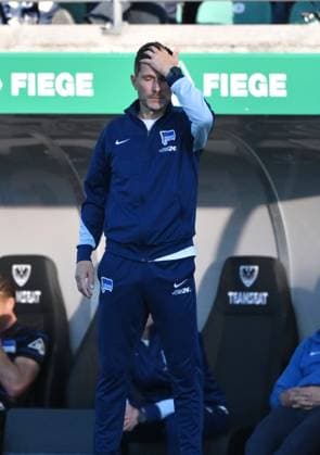 Trainer Stefan Leitl (Hertha BSC) Fussball, 09.05.2025, 2. Bundesliga, Saison 2024 2025, 33. Spieltag, Preußen Münster - Hertha BSC Berlin Foto: Team2 Maik Hölter DFL regulations prohibit any use of photographs as image sequences and or quasi-video Muenster Preussenstadion Nordrhein Westfalen Deutschland