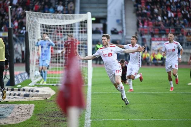 09.05.2025, Fussball, 2. Bundesliga, 33. Spieltag Saison 2024 2025, 1.FC Nürnberg - 1.FC Köln, Florian Kainz (1. FC Köln) freut sich über das Tor zum 1:2, xRHR-FOTO TKx