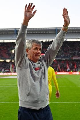 Nuernberg, Max-Morlock-Stadion, 09.05.25, GER, Herren, 2.Bundesliga, Saison 2024-2025, 1.FC Nuernberg - 1.FC Koeln Bild: Trainer Friedhelm FUNKEL (Koeln) DFL regulations prohibit any use of photographs as image sequences and or quasi-video. Bayern Deutschland