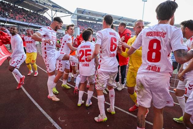 09.05.2025, Fussball, 2. Bundesliga, 33. Spieltag Saison 2024 2025, 1.FC Nürnberg - 1.FC Köln, Schlussemotionen der Spieler des 1.FC Köln, xRHR-FOTO TKx