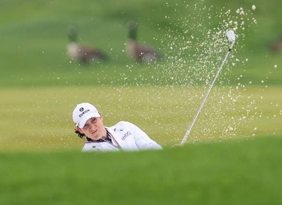 LPGA, Golf Damen 2025: Mizuho Americas Open MAY 09 May 09, 2025: Albane Valenzuela of Switzerland hits her approach shot from the sand trap during the second round of the Mizuho Americas Open at Liberty National Golf Club in Jersey City, NJ. Mike Langish CSM (Credit Image: Ã‚Â Mike Langish Cal Media) (Credit Image: Â Mike Langish Cal Sport Media) Jersey City New Jersey United States of America EDITORIAL USE ONLY Copyright: xx ZUMA-20250509_zma_c04_034.jpg MikexLangishx csmphotothree382268