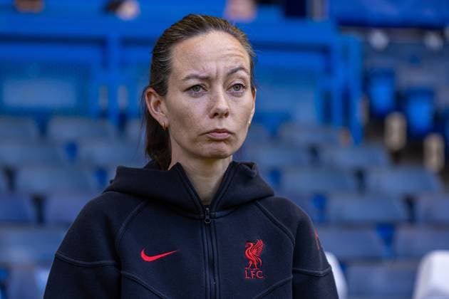 Football - FA Women™s Super League - Chelsea FC Women v Liverpool FC Women LONDON, ENGLAND - Saturday, May 10, 2025: Liverpool s interim manager Amber Whiteley before the FA Women™s Super League match between Chelsea FC Women and Liverpool FC Women at Stamford Bridge. (Photo by David Rawcliffe Propaganda) LONDON Stamford Bridge GREATER LONDON ENGLAND  Copyright: xPropagandax P2025-05-10-Chelsea_W_Liverpool_W-42