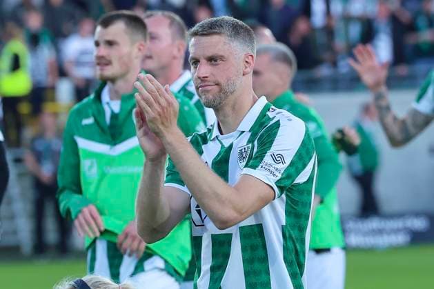 Marc Lorenz (SC Preussen Muenster) jubelt, 2. Bundesliga, Preußen Münster vs Hertha BSC, Preußenstadion am 09. May 2025 in Münster, Deutschland. (Foto von Marco Steinbrenner DeFodi Images) Marc Lorenz (SC Preussen Muenster) cheers, 2. Bundesliga, Preußen Münster vs Hertha BSC, Preußenstadion, May 9, 2025 in Münster, Germany. (Photo by Marco Steinbrenner DeFodi Images) DFB DFL REGULATIONS PROHIBIT ANY USE OF PHOTOGRAPHS AS IMAGE SEQUENCES AND OR QUASI-VIDEO. *** Marc Lorenz SC Preussen Muenster cheers, 2 Bundesliga, Preußen Münster vs Hertha BSC, Preußenstadion on May 09, 2025 in Münster, Germany Photo by Marco Steinbrenner DeFodi Images Marc Lorenz SC Preussen Muenster cheers, 2 Bundesliga, Preußen Münster vs Hertha BSC, Preußenstadion, May 9, 2025 in Münster, Germany Photo by Marco Steinbrenner DeFodi Images DFB DFL REGULATIONS PROHIBIT ANY USE OF PHOTOGRAPHS AS IMAGE SEQUENCES AND OR QUASI VIDEO