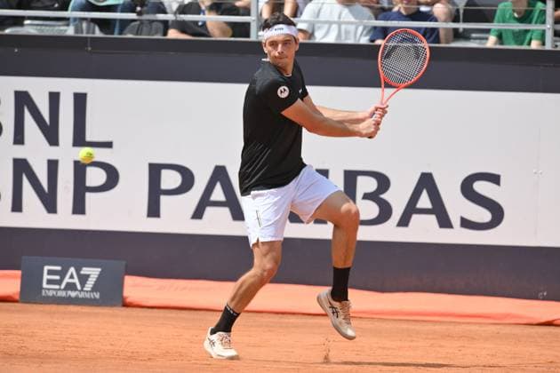 10th May 2025; Foro Italico, Rome, Italy: ATP, Tennis Herren 1000 Tennis Masters Rome, Day 4; Taylor Fritz (USA) in action during the match  ActionPlus12785174 AllShotLive