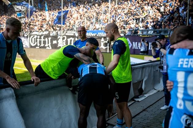 3. Liga, SV Waldhof Mannheim 07 - SG Dynamo Dresden; 10.05.2025 Jubel nach dem Tor zum 1:0 durch Kennedy Okpala (SV Waldhof Mannheim 07, 32) 3. Liga, SV Waldhof Mannheim 07 - Dynamo Dresden, am 10.05.2025 im Carl-Benz-Stadion in Mannheim. DFB REGULATIONS PROHIBIT ANY USE OF PHOTOGRAPHS AS IMAGE SEQUENCES AND OR QUASI-VIDEO.