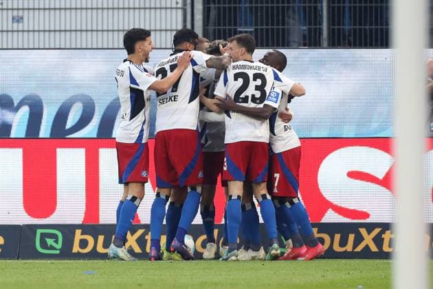 10.05.2025, xtgx, Fussball 2.Bundesliga, Hamburger SV - SSV Ulm 1846 Fußball v.l. Torjubel nach dem Tor zum celebrating the goal celebrate 1:1 durch Ludovit Reis (Hamburger SV) (DFL DFB REGULATIONS PROHIBIT ANY USE OF PHOTOGRAPHS as IMAGE SEQUENCES and or QUASI-VIDEO) Hamburg