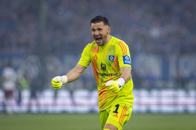 2. Fußball-Bundesliga: Hamburger SV vs. SSV Ulm 1846; 10.05.25 Jubel Torjubel bei Daniel Heuer Fernandes (Hamburger SV, Nr.01) nach dem 1:1 Ausgleich 2. Fußball-Bundesliga: Hamburger SV vs. SSV Ulm 1846, Volksparkstadion am 10.05.25