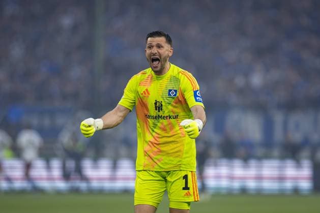 2. Fußball-Bundesliga: Hamburger SV vs. SSV Ulm 1846; 10.05.25 Jubel Torjubel bei Daniel Heuer Fernandes (Hamburger SV, Nr.01) nach dem 1:1 Ausgleich 2. Fußball-Bundesliga: Hamburger SV vs. SSV Ulm 1846, Volksparkstadion am 10.05.25