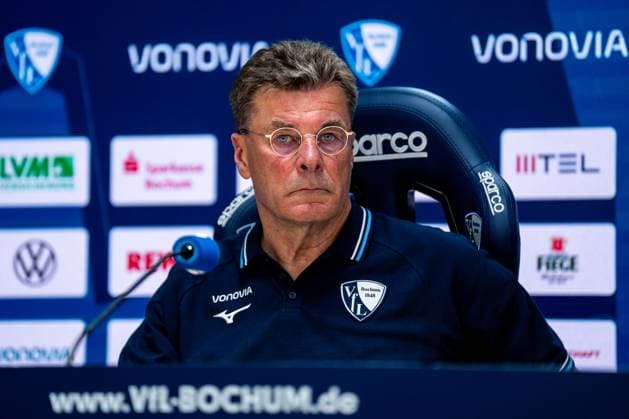 Sport Themen der Woche KW19 BOCHUM, GERMANY - MAY 10: VfL Bochum head coach Dieter Hecking attends a press conference, PK, Pressekonferenz after the Bundesliga match between VfL Bochum 1848 and 1. FSV Mainz 05 at Vonovia Ruhrstadion on May 10, 2025 in Bochum, Germany. (Photo by Rene Nijhuis) SPO  Copyright: xRenexNijhuis