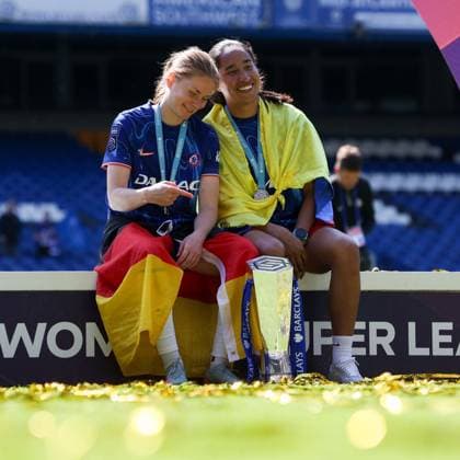 Sjoeke Nusken and Mayra Ramirez of Chelsea pictured sat together with the Barclays Women s Super League trophy Chelsea v Liverpool, Football, Barclays Women s Super League, Stamford Bridge, London, UK - 10 05 25 EDITORIAL USE ONLY No use with unauthorised audio, video, data, fixture lists (outside the EU), club league logos or live services. Online in-match use limited to 45 images (+15 in extra time). No use to emulate moving images. No use in betting, games or Copyright: xAnthonyxHanc Shutterstockx 15292910fw