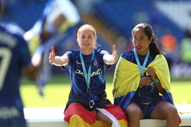 Sport Bilder des Tages Chelsea v Liverpool Women 10 May 2025, London - Barclays Women™s Super League Football - Chelsea v Liverpool Women - Sjoeke Nusken and Maya Ramirez of Chelsea - Photo: Charlotte Wilson Offside. London UK Copyright: xCharlottexWilsonx xOffsidexOffside