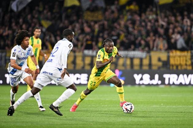 AJ Auxerre v FC Nantes - Ligue 1 MCDonald s 2024 2025 27 Moses SIMON (fcn) during the Ligue 1 MCDonald s match between Auxerre and Nantes on May 10, 2025 at Stade de L Abbe-Deschamps in Auxerre, France. Auxerre France  Copyright: xFEPx 776319160