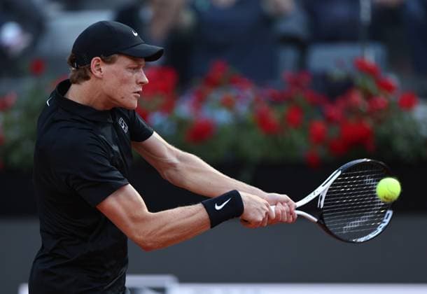 (250511) -- ROME, May 11, 2025 -- Jannik Sinner returns a shot during the men s singles round of 64 match between Jannik Sinner of Italy and Mariano Navone of Argentina at the ATP, Tennis Herren Italian Open in Rome, Italy, May 10, 2025. ) (SP)ITALY-ROME-TENNIS-ATP-ITALIAN OPEN-MEN S SINGLES LixJing 