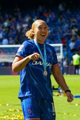 10th May 2025; Stamford Bridge, London, England; Womens Super League Football, Chelsea versus Liverpool; Lauren James of Chelsea with her Womens Super League winner medal  ActionPlus12786204 KatiexChan