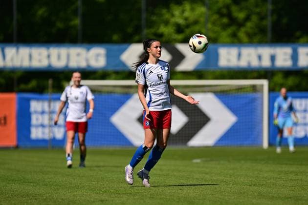 Fußball I Frauen I Saison 2024-2025 I 2. Bundesliga I 25. Spieltag I Hamburger SV - SC Freiburg II I 11.05.2025 Vildan Kardesler (7, Hamburger SV) Hamburg Am Volkspark Hamburg Deutschland Copyright: xLobeca FelixxSchlikisx