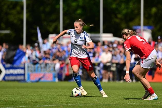 Fußball I Frauen I Saison 2024-2025 I 2. Bundesliga I 25. Spieltag I Hamburger SV - SC Freiburg II I 11.05.2025 Christin Meyer (16, Hamburger SV) Hamburg Am Volkspark Hamburg Deutschland Copyright: xLobeca FelixxSchlikisx