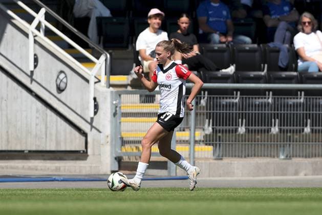 27.04.2025, Frauen, Fussball, Saison 2024 2025, 2. Frauen-Bundesliga, 25. Spieltag: Eintracht Frankfurt II - SV Meppen 1912 e. V. Melissa Schmidt-Sommer ( 37, Eintracht Frankfurt II) Frankfurt am Main Stadion am Brentanobad Hessen Deutschland
