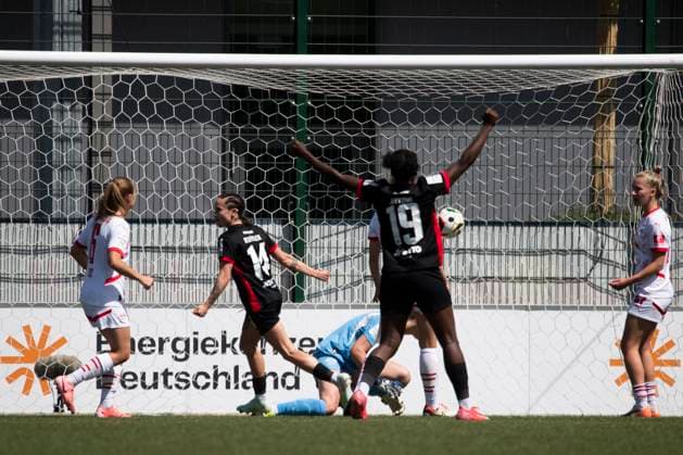 GER, Leipzig, Fußballl, Google Pixel Frauen Bundesliga, 22. Spieltag, RB Leipzig vs. Eintracht Frankfurt im Bild v.l.: Tor zum 1:0 fuer Frankfurt 11.05.2025, RB Leipzig Training Akademie Cottaweg Leipzig DFB REGULATIONS PROHIBIT ANY USE OF PHOTOGRAPHS AS IMAGE SEQUENCES AND OR QUASI-VIDEO, Copyright: HMBxMedia PaulxFritz