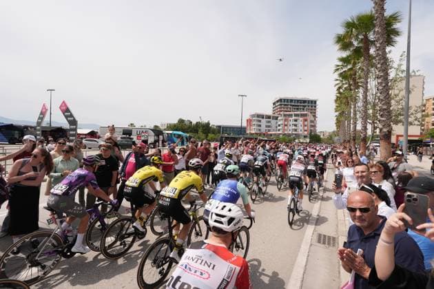 The staqrt during the stage 3 of the Giro d™Italia from Valona (Vlore) to Valona (Vlore) Albania - Sunday, May 11, 2025. - cycling.  Copyright: xMassimoxPaolone LaPressex