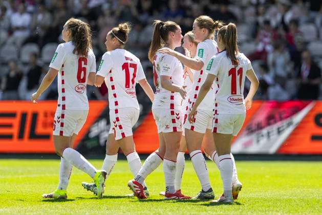 Google Pixel Frauen-Bundesliga: 1. FC Köln - 1. FFC Turbine Potsdam, 11.05.2025 Jubel nach dem Tor zur 2:0 Führung durch Taylor Ziemer (1. FC Köln, 18). Google Pixel Frauen-Bundesliga, 1. FC Köln - 1. FFC Turbine Potsdam, 22. Spieltag, am 11.05.2025, Franz-Kremer-Stadion, Köln DFB regulations prohibit any use of photographs as image sequences and or quasi-video Copyright: xBEAUTIFULxSPORTS Meuselx