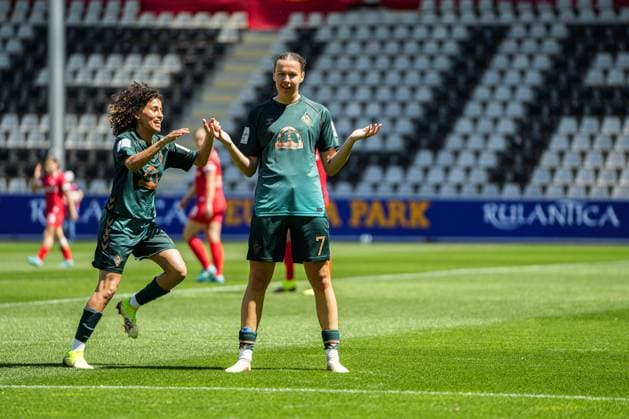 Google Pixel Frauen-Bundesliga: SC Freiburg vs. SV Werder Bremen, 11.05.2025 Torjubel zum 0:1 durch Larissa Mühlhaus (SV Werder Bremen 7) Google Pixel Frauen-Bundesliga: SC Freiburg vs. SV Werder Bremen, Dreisamstadion, Sonntag 11.05.2025 DFB DFL REGULATIONS PROHIBIT ANY USE OF PHOTOGRAPHS AS IMAGE SEQUENCES AND OR QUASI-VIDEO. Copyright: xBEAUTIFULxSPORTS Boscox