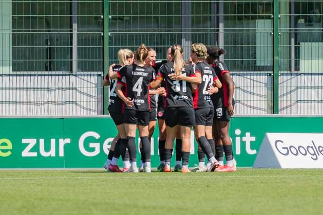 11.05.2025, xomx, Fussball Google Pixel Frauen-Bundesliga, RB Leipzig - Eintracht Frankfurt v.l. jubelt, Torjubel, Tor, Goal, Jubel, Freude, freuen zum 0:1 durch Geraldine Reuteler (Eintracht Frankfurt) (DFL DFB REGULATIONS PROHIBIT ANY USE OF PHOTOGRAPHS as IMAGE SEQUENCES and or QUASI-VIDEO) Leipzig