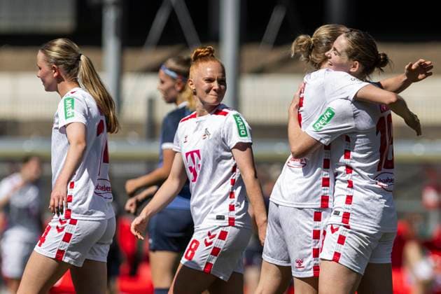 Google Pixel Frauen-Bundesliga: 1. FC Köln - 1. FFC Turbine Potsdam, 11.05.2025 Jubel nach dem Tor zur 4:0 Führung durch Taylor Ziemer (1. FC Köln, 18). Google Pixel Frauen-Bundesliga, 1. FC Köln - 1. FFC Turbine Potsdam, 22. Spieltag, am 11.05.2025, Franz-Kremer-Stadion, Köln DFB regulations prohibit any use of photographs as image sequences and or quasi-video Copyright: xBEAUTIFULxSPORTS Meuselx