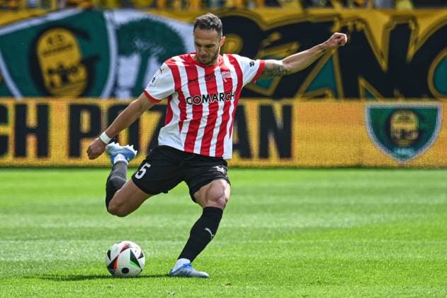 RECORD DATE NOT STATED KATOWICE 11.05.2025 MECZ 32 KOLEJKA PKO BP EKSTRAKLASA SEZON 2024 25 --- POLISH FOOTBALL TOP LEAGUE MATCH: GKS KATOWICE - CRACOVIA VIRGIL GHITA FOT.WIKTOR FARYNA 400MM.PL NEWSPIX.PL --- newspix.pl 