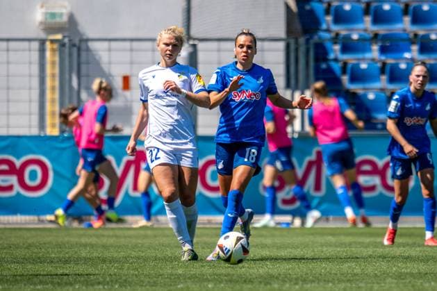 Google Pixel Frauen-Bundesliga, TSG Hoffenheim - FC Carl Zeiss Jena; 11.05.2025 Zweikampf Fiona Gaißer (FC Carl Zeiss Jena, 22) und Julia Hickelsberger (TSG Hoffenheim, 18) Google Pixel Frauen-Bundesliga, TSG Hoffenheim - FC Carl Zeiss Jena, am 11.05.2025 im Dietmar-Hopp-Stadion in Hoffenheim. DFB REGULATIONS PROHIBIT ANY USE OF PHOTOGRAPHS AS IMAGE SEQUENCES AND OR QUASI-VIDEO. Copyright: xBEAUTIFULxSPORTS Gelhardtx