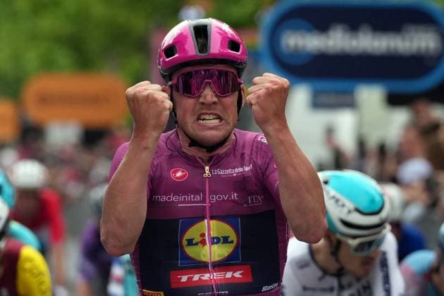 Pedersen Mads of Lidl-Trek, cyclamen jersey, celebrates as he cycles to the finish line to win during the stage 3 of the Giro d™Italia from Valona (Vlore) to Valona (Vlore) Albania - Sunday, May 11, 2025. - cycling.  Copyright: xGianxMattiaxD Alberto LaPressex