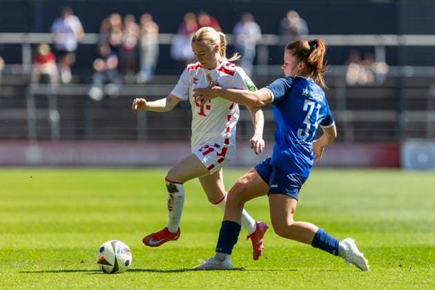 Google Pixel Frauen-Bundesliga: 1. FC Köln - 1. FFC Turbine Potsdam, 11.05.2025 Anna Gerhardt (1. FC Köln, 21), Emilie Bernhardt (1. FFC Turbine Potsdam, 31). Google Pixel Frauen-Bundesliga, 1. FC Köln - 1. FFC Turbine Potsdam, 22. Spieltag, am 11.05.2025, Franz-Kremer-Stadion, Köln DFB regulations prohibit any use of photographs as image sequences and or quasi-video Copyright: xBEAUTIFULxSPORTS Meuselx