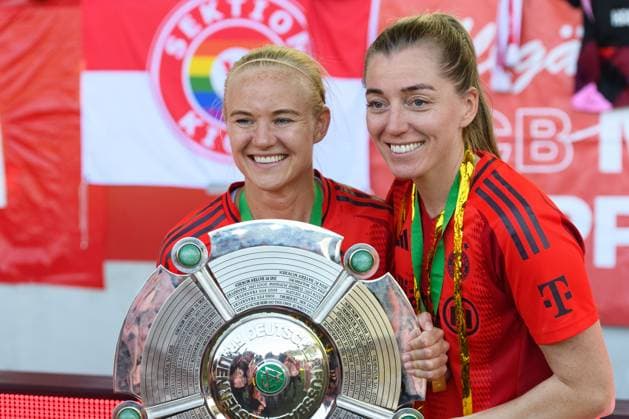 Pernille Harder (21 FC Bayern Munich) abd Linda Sembrant (2 FC Bayern Munich) with the Meisterschale championship trophy after the Google Pixel Frauen Bundesliga match between FC Bayern Munich and SGS Essen at FC Bayern Campus, Munich, Germany. (Sven Beyrich SPP) Copyright: xSvenxBeyrich SPPx spp-en-SvBe-20250511-ND5_8256
