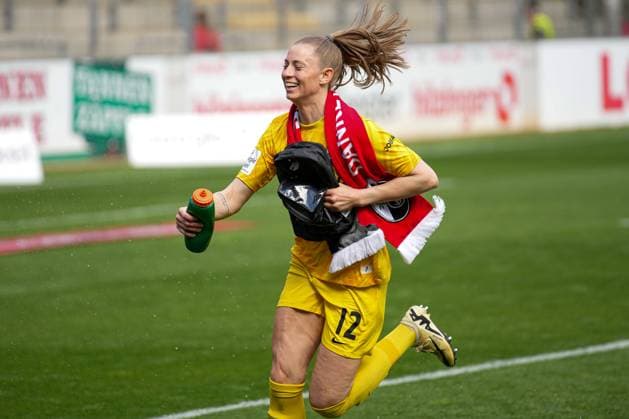 Fussball, Google Pixel Frauen-Bundesliga, 22 .Spieltag, 2024 2025, SC Freiburg vs. Werder Bremen, 11.03.2025, Dreisamstadion, Freiburg,: Rafaela Borggräfe (SC Freiburg, Frauen 1) Freiburg Dreisamstadion Baden-Württemberg Deutschland Copyright: xFINLEYxMÖRCHx