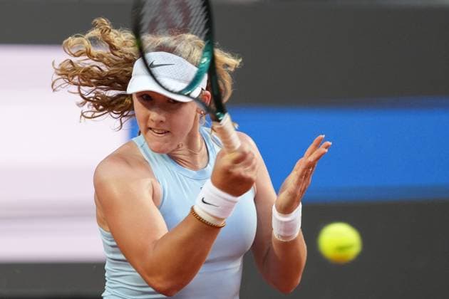 Erika Andreeva of Russia during the match against Linda Noskova of Czech Republic at the Internazionali BNL d Italia 2025 tennis tournament at Foro Italico in Rome, Italy on may 11, 2025. AntoniettaxBaldassarre