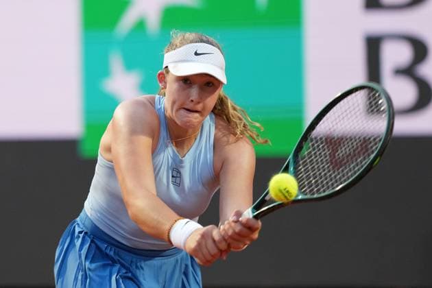 Erika Andreeva of Russia during the match against Linda Noskova of Czech Republic at the Internazionali BNL d Italia 2025 tennis tournament at Foro Italico in Rome, Italy on may 11, 2025. AntoniettaxBaldassarre