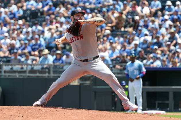 MLB, Baseball Herren, USA 2025: Red Sox Vs Royals MAY 11 May 11, 2025: Boston Red Sox starting pitcher Lucas Giolito (54) pitches against the Kansas City Royals during the first inning at Kauffman Stadium in Kansas City, MO. David Smith CSM (Credit Image: Â David Smith Cal Media) Kansas City Mo United States of America EDITORIAL USE ONLY Copyright: xx ZUMA-20250511_zma_c04_052.jpg DavidxSmithx csmphotothree382750