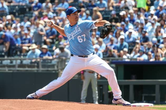 MLB, Baseball Herren, USA 2025: Red Sox Vs Royals MAY 11 May 11, 2025: Kansas City Royals starting pitcher Seth Lugo (67) pitches against the Boston Red Sox during the first inning at Kauffman Stadium in Kansas City, MO. David Smith CSM (Credit Image: Â David Smith Cal Media) Kansas City Mo United States of America EDITORIAL USE ONLY Copyright: xx ZUMA-20250511_zma_c04_058.jpg DavidxSmithx csmphotothree382757