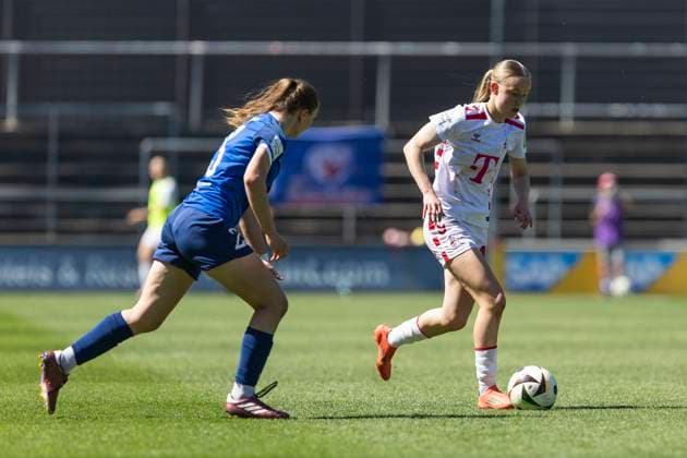 Google Pixel Frauen-Bundesliga: 1. FC Köln - 1. FFC Turbine Potsdam, 11.05.2025 Maria Almasri (1. FFC Turbine Potsdam, 23), Carlotta Imping (1. FC Köln, 14). Google Pixel Frauen-Bundesliga, 1. FC Köln - 1. FFC Turbine Potsdam, 22. Spieltag, am 11.05.2025, Franz-Kremer-Stadion, Köln DFB regulations prohibit any use of photographs as image sequences and or quasi-video Copyright: xBEAUTIFULxSPORTS Meuselx