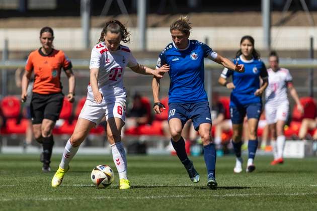 Google Pixel Frauen-Bundesliga: 1. FC Köln - 1. FFC Turbine Potsdam, 11.05.2025 Lotta Cordes (1. FC Köln, 6), Bianca Schmidt (1. FFC Turbine Potsdam, 20). Google Pixel Frauen-Bundesliga, 1. FC Köln - 1. FFC Turbine Potsdam, 22. Spieltag, am 11.05.2025, Franz-Kremer-Stadion, Köln DFB regulations prohibit any use of photographs as image sequences and or quasi-video Copyright: xBEAUTIFULxSPORTS Meuselx