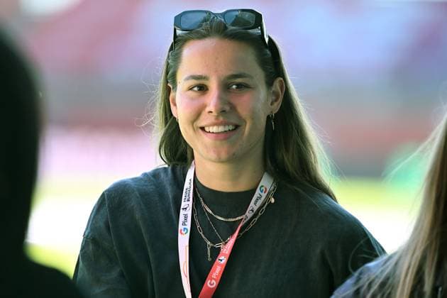 Lena OBERDORF (FCB), Einzelbild,angeschnittenes Einzelmotiv,Portraet,Portrait,Porträt. Fussball Google Pixel Bundesliga der Frauen Saison 2024 2025, 20.Spieltag, Spieltag22 FC Bayern Muenchen - SGS Essen 3-0 am 11.05.2025, FC Bayern Campus.