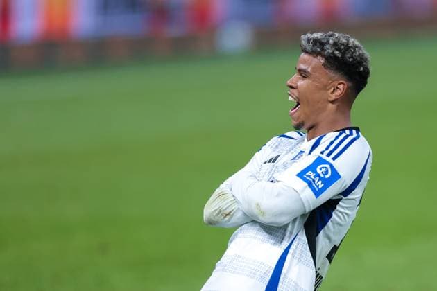 10.05.2025, 2. Bundesliga, 33. Spieltag, Hamburger SV - SSV Ulm 1846, Ransford Königsdörffer (Hamburger SV) bejubelt das Tor zum 5:1, Hamburg Volksparkstadion Hamburg Deutschland xRHR-FOTO DEx Copyright: DennisxEwert RHR-FOTOx RHR-FOTO DE