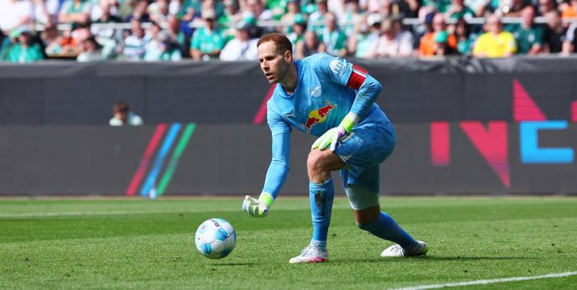 Bremen - RB Leipzig Bundesliga Bremen, 10.05.2025, Weserstadion, Fussball, Bundesliga, Spieltag 33 , SV WERDER BREMEN vs. RB LEIPZIG 0:0 , Im Bild: Torwart Peter Gulacsi (1, RB Leipzig) ,