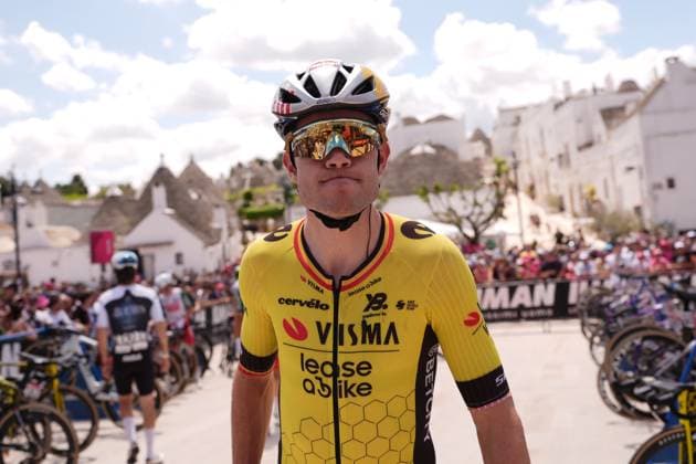 Van Aert Wout of Team Visma Lease A Bike before the start during the stage 4 of the Giro d™Italia from Alberobello (Pietramadre) to Lecce, Italy - Tuesday, May 13, 2025. - cycling.  Copyright: xMassimoxPaolone LaPressex