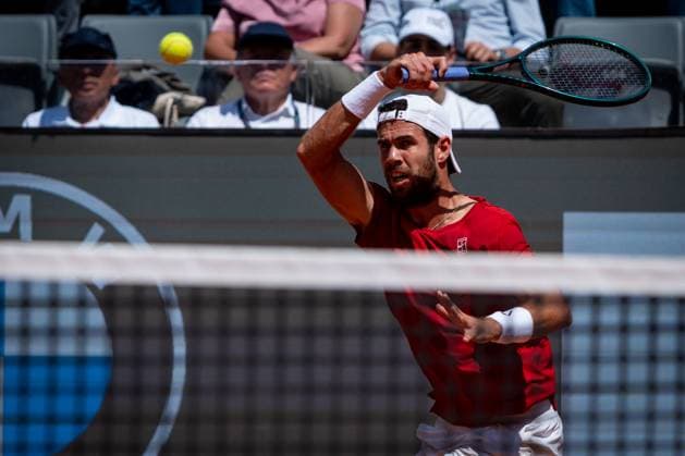 Karen Khachanov plays against Carlos Alcaraz of Spain in the Men s Singles Round during Day Nine of the Internazionali BNL D Italia 2025 Italian Open at Foro Italico in Rome, Italy, on 13 May 2025 Karen Khachanov plays against Carlos Alcaraz of Spain in the Men s Singles Round during Day Nine of the Internazionali BNL D Italia 2025 Italian Open at Foro Italico in Rome, Italy, on 13 May 2025, Credit:Stefano Costantino TTL Avalon Italy, Rome  Copyright: xStefanoxCostantinoxTTLx xAvalonx 0998551293