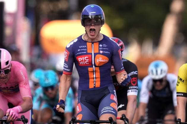Sport Bilder des Tages Van Uden Casper Cornelis of Team Picnic Postnl winner of the stage during the stage 4 of the Giro d™Italia from Alberobello (Pietramadre) to Lecce, Italy - Tuesday, May 13, 2025. - cycling.  Copyright: xMassimoxPaolone LaPressex