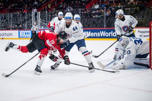 250513 Adam Fantilli of Canada against Kevin Spinozzi and goaltender Julian Junca of France during the 2025 IIHF Ice hockey, Eishockey World Championship, WM, Weltmeisterschaft group stage game between Canada and France on May 13, 2025 in Stockholm. Photo: Maxim Thore BILDBYRAN kod MT MT0814 ishockey ice hockey ishockey-vm 2025 vm 2025 iihf world championship kanada canada frankrike france bbeng Copyright: MAXIMxTHORE BB250513MT011
