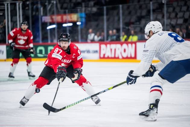 250513 Sidney Crosby of Canada during the 2025 IIHF Ice hockey, Eishockey World Championship, WM, Weltmeisterschaft group stage game between Canada and France on May 13, 2025 in Stockholm. Photo: Maxim Thore BILDBYRAN kod MT MT0814 ishockey ice hockey ishockey-vm 2025 vm 2025 iihf world championship kanada canada frankrike france bbeng bbauto Copyright: MAXIMxTHORE BB250513MT012